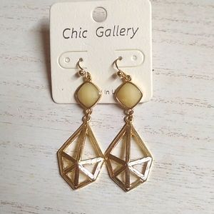 😻 3 For $15 Pale Yellow Gem Cage Look Dangles